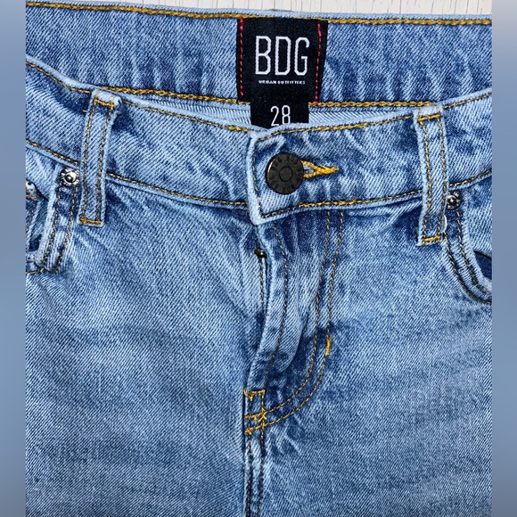 ☀️Boho BDG Low-Rise Flare Jeans- No longer avaible in stores❣️☀️ - Picture 4 of 5